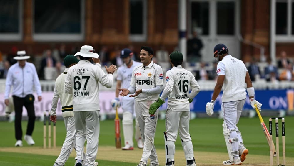 Lawrence's fifty leaves Pakistan facing record chase to level England series