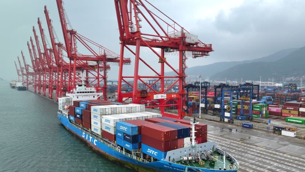 China says exports soar more than forecast in June
