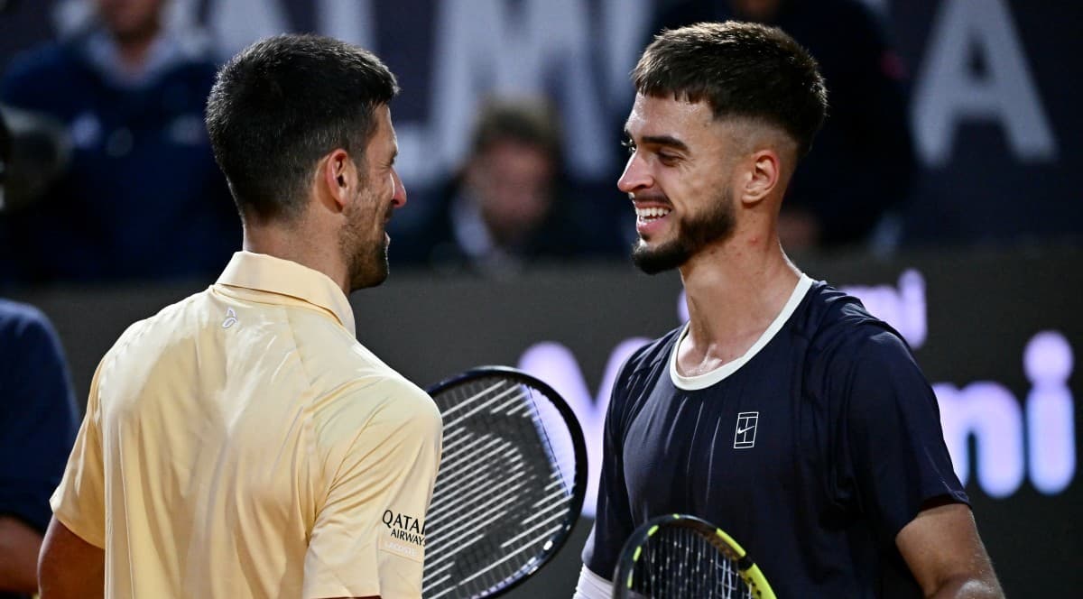Ailing Djokovic falls to early Italian Open exit ahead of Roland Garros