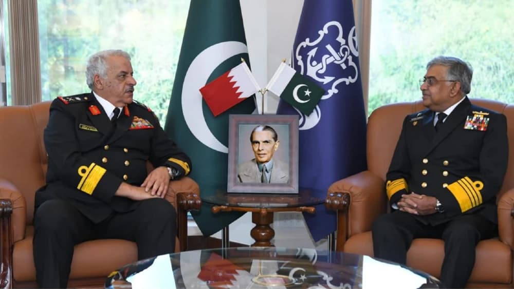 Bahrain naval chief meets Pakistani counterpart