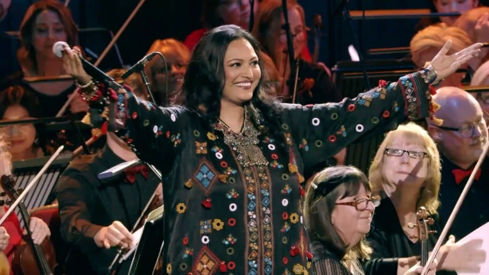 Saira Peter thanks the 5,000 audience members at the Royal Albert Hall in June, 2026 (Photo: FB/@SairaPeter)
