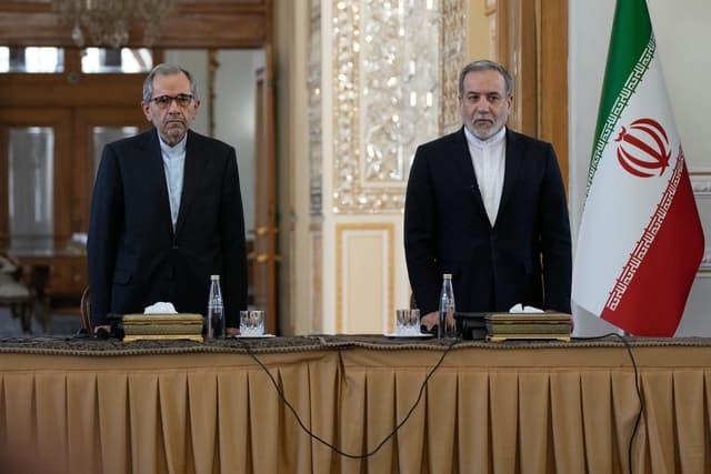 UK, France, Germany aim to restart Iran nuclear talks