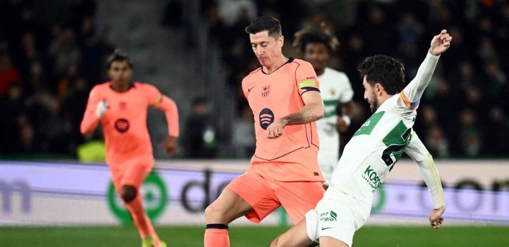 Barca triumph at Elche to extend Liga lead