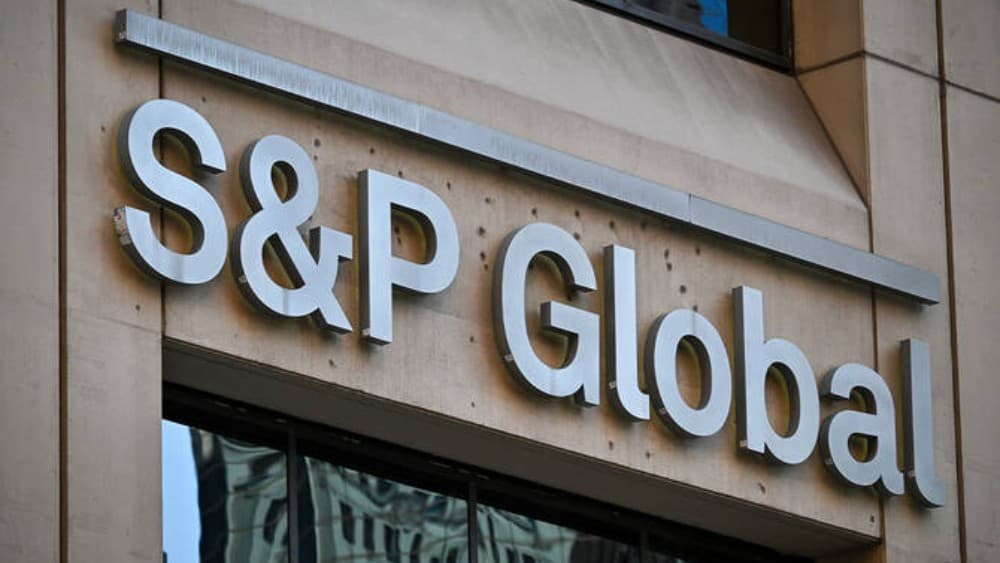 S&P upgrades Pakistan's sovereign rating to B on stronger economy, IMF reforms