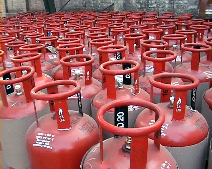 Safety guidelines for households using gas cylinders