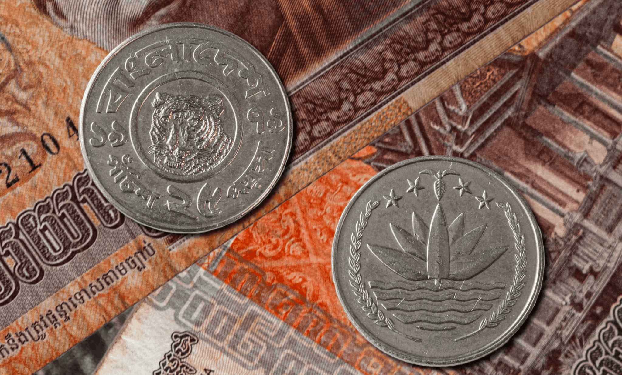 Bangladeshi Taka, poisha coin (Photo: Envato/SvarunPogani)