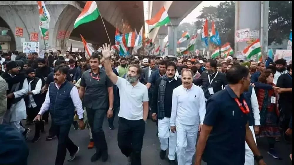 Rahul Gandhi leading an anti-BJP protest