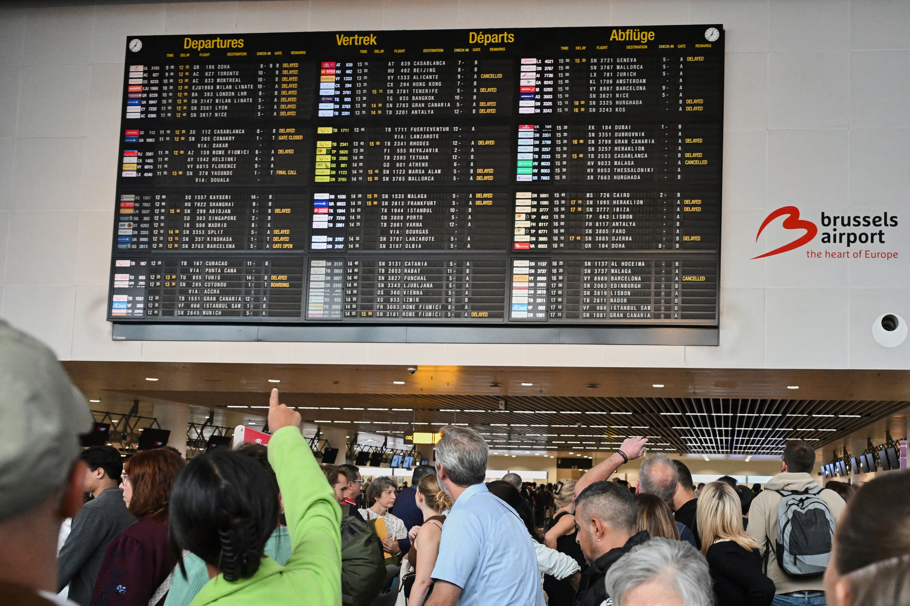Brussels Airport asks airlines to cancel 50% of departing flights on Sunday