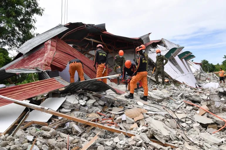 Magnitude 6.5 quake hits off southern Philippines
