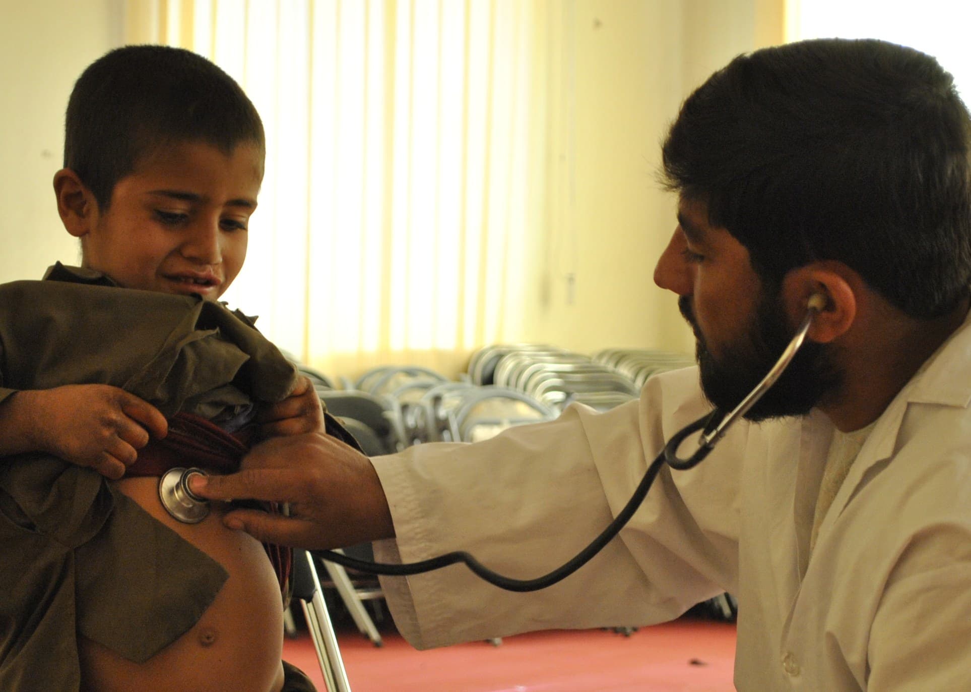 Medical care in Afghanistan - (Photo: Wikimedia commons)