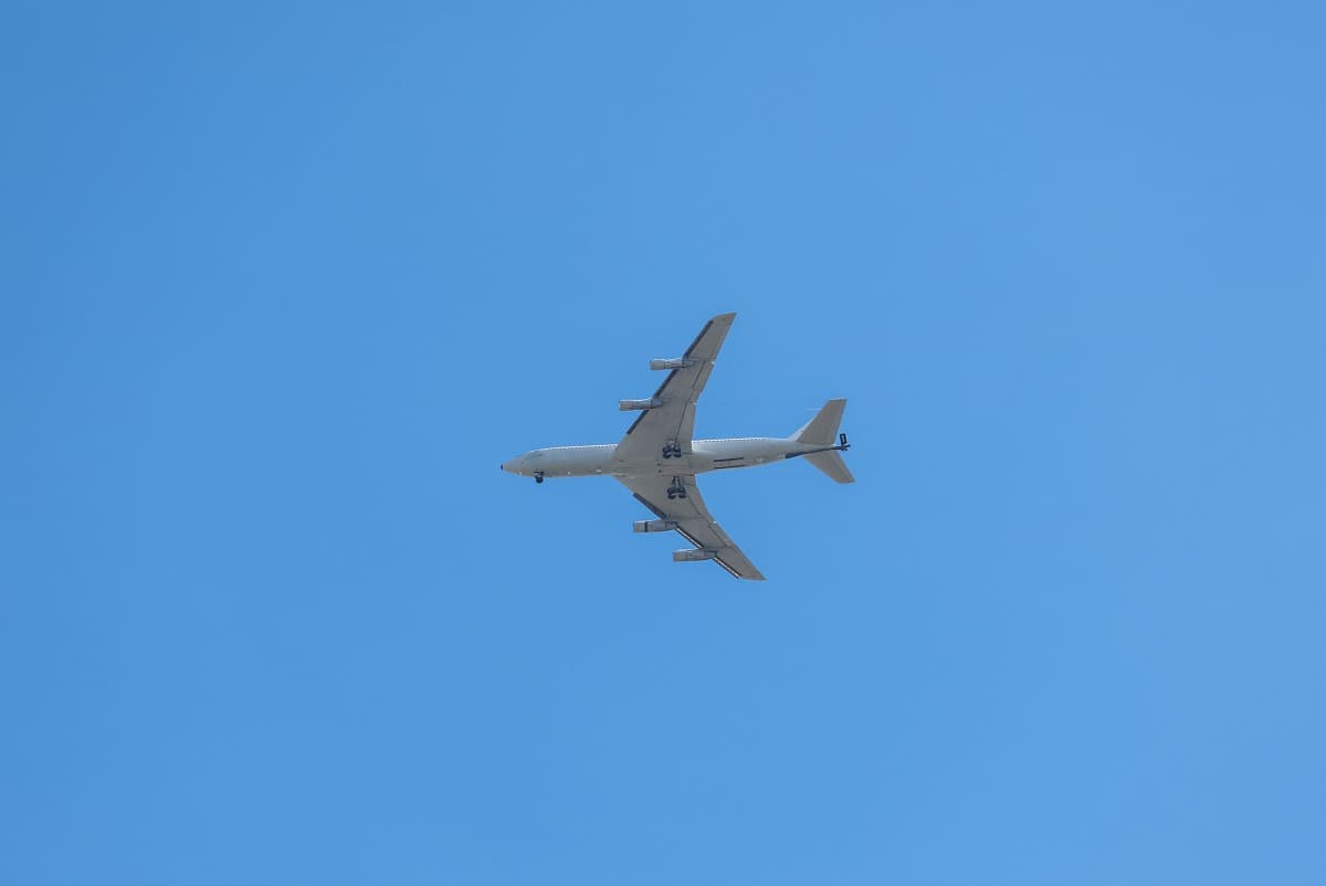 Pakistan, global airlines halt Middle East flights after US, Israel strike Iran