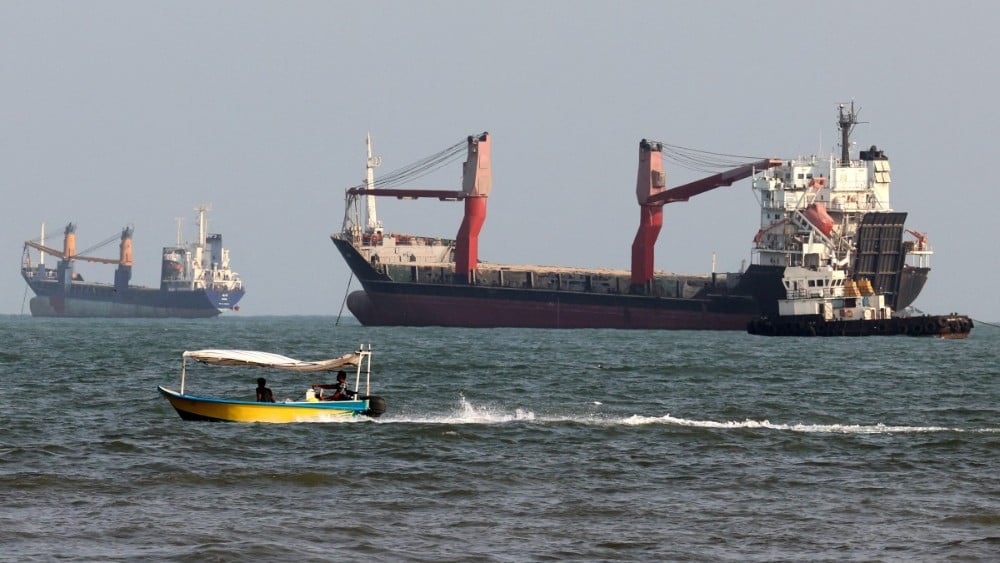 Middle East Roundup, Aug 12:Trump says US will 'keep' Hormuz strait control