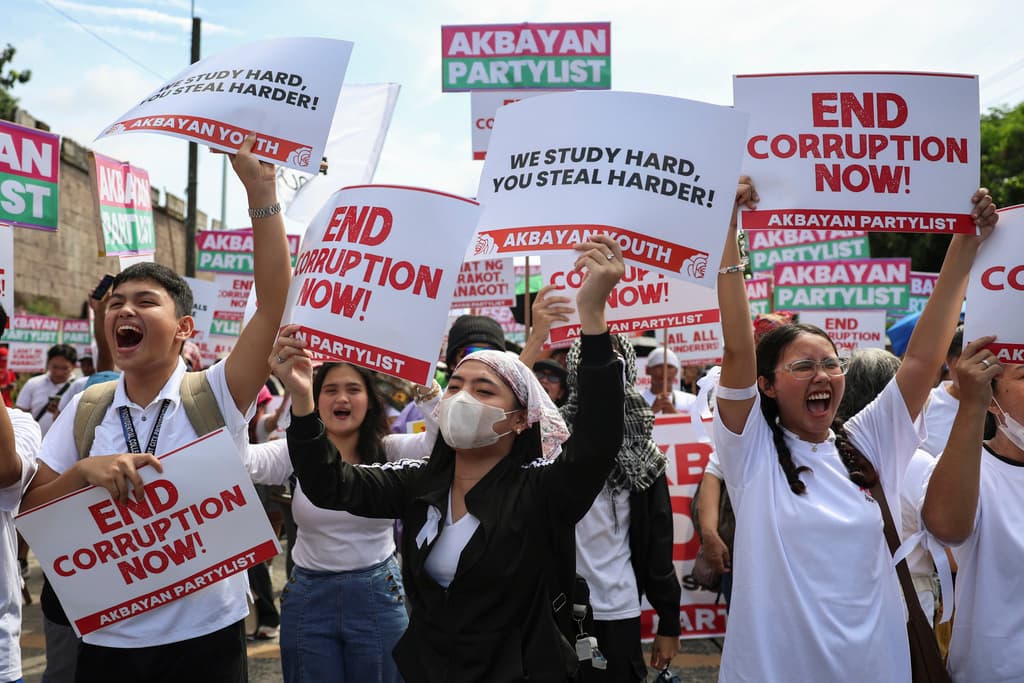 Protest erupts in Manila over Philippines flood control corruption scandal