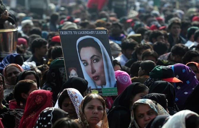 70% Pakistanis expect more women in leadership roles: National survey