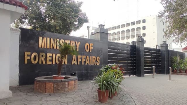 Pakistan, Venezuela FMs discuss strengthening bilateral ties, economic cooperation