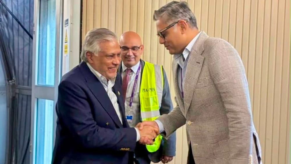 Pakistan FM in London, with bilateral ties and maritime issue on agenda