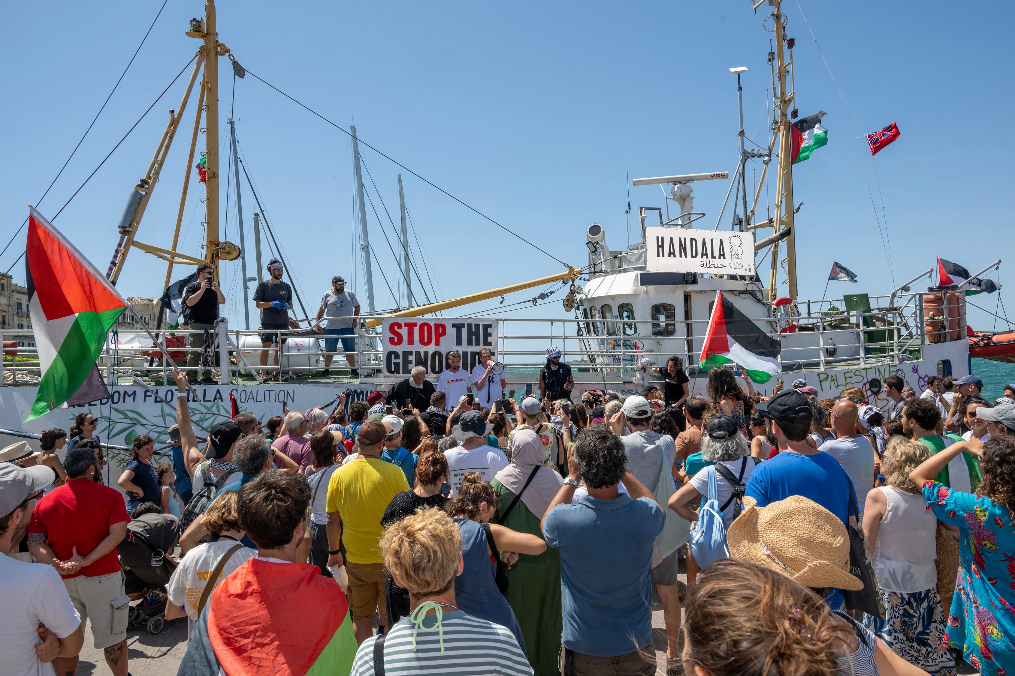 Over 400 Gaza flotilla activists detained by Israel