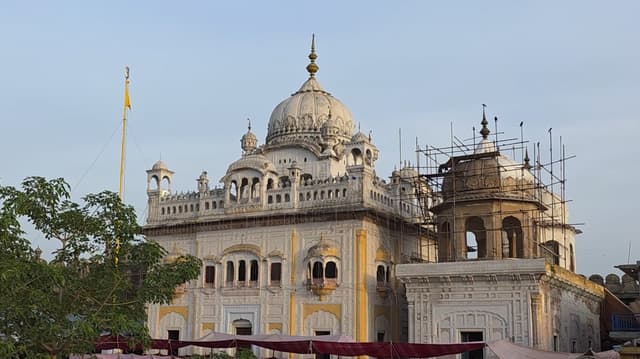 Fact Check: Pakistan not demolishing historic Punjab gurdwara