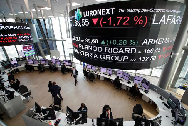European stocks rise, Wall Street futures drop as US shutdown begins