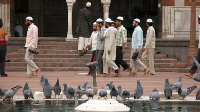 Indian Muslim board denounces Supreme Court challenge to Shariat inheritance