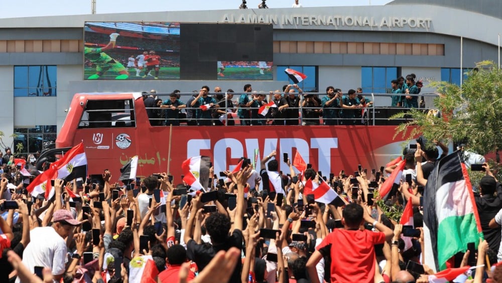 Hundreds welcome Salah's Egypt home after best World Cup run