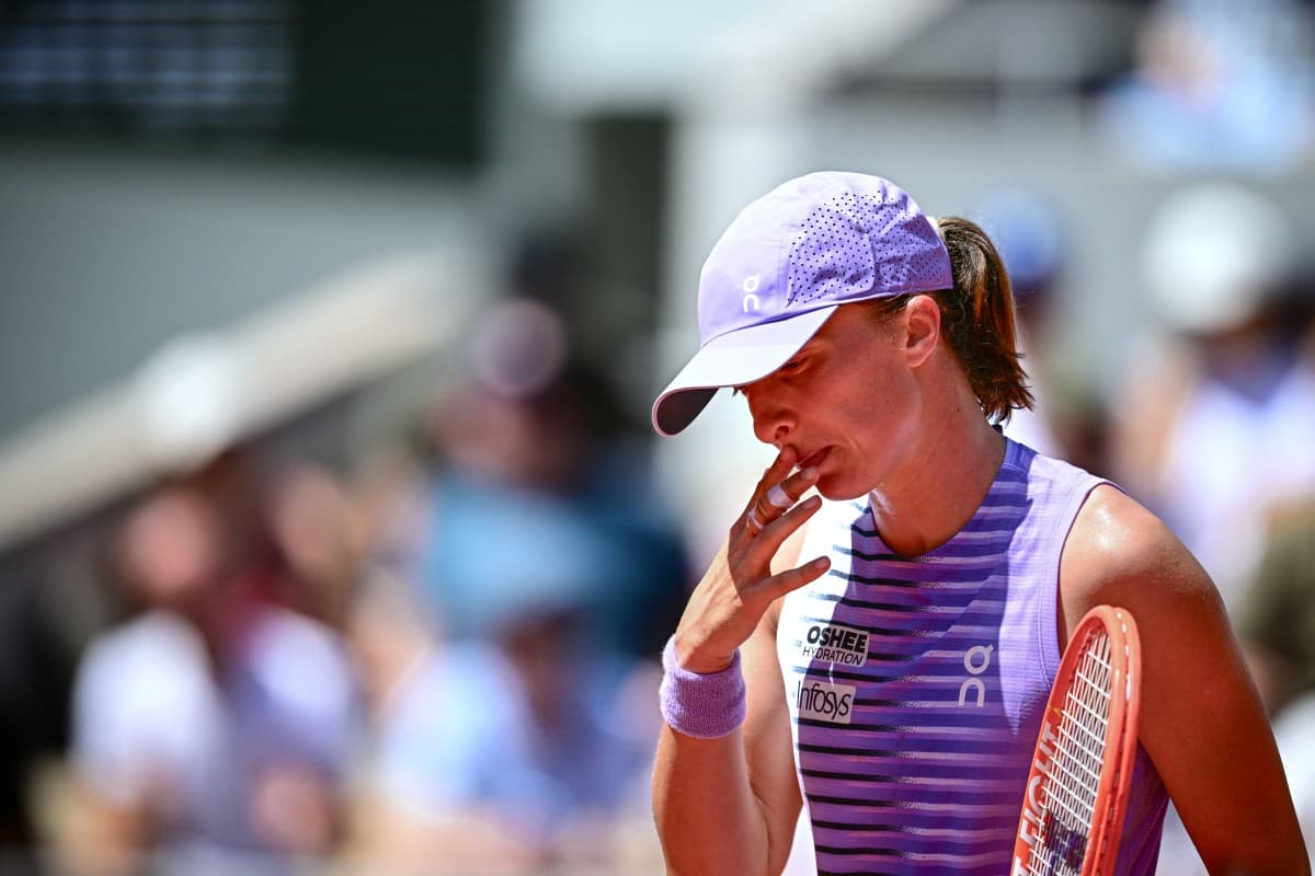 Iga Swiatek, Elena Rybakina cruise through Roland Garros openers