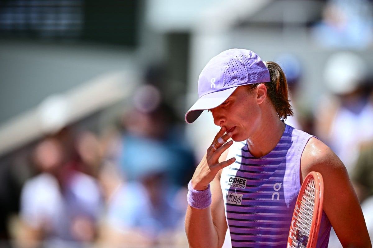 Iga Swiatek, Elena Rybakina cruise through Roland Garros openers