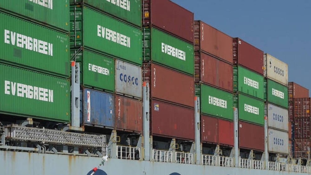 Pakistan exports jump 31% in July, trade deficit shrinks over 15%: Finance adviser