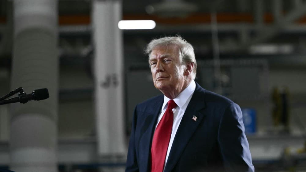 US curbs virus research Trump blamed for Covid pandemic