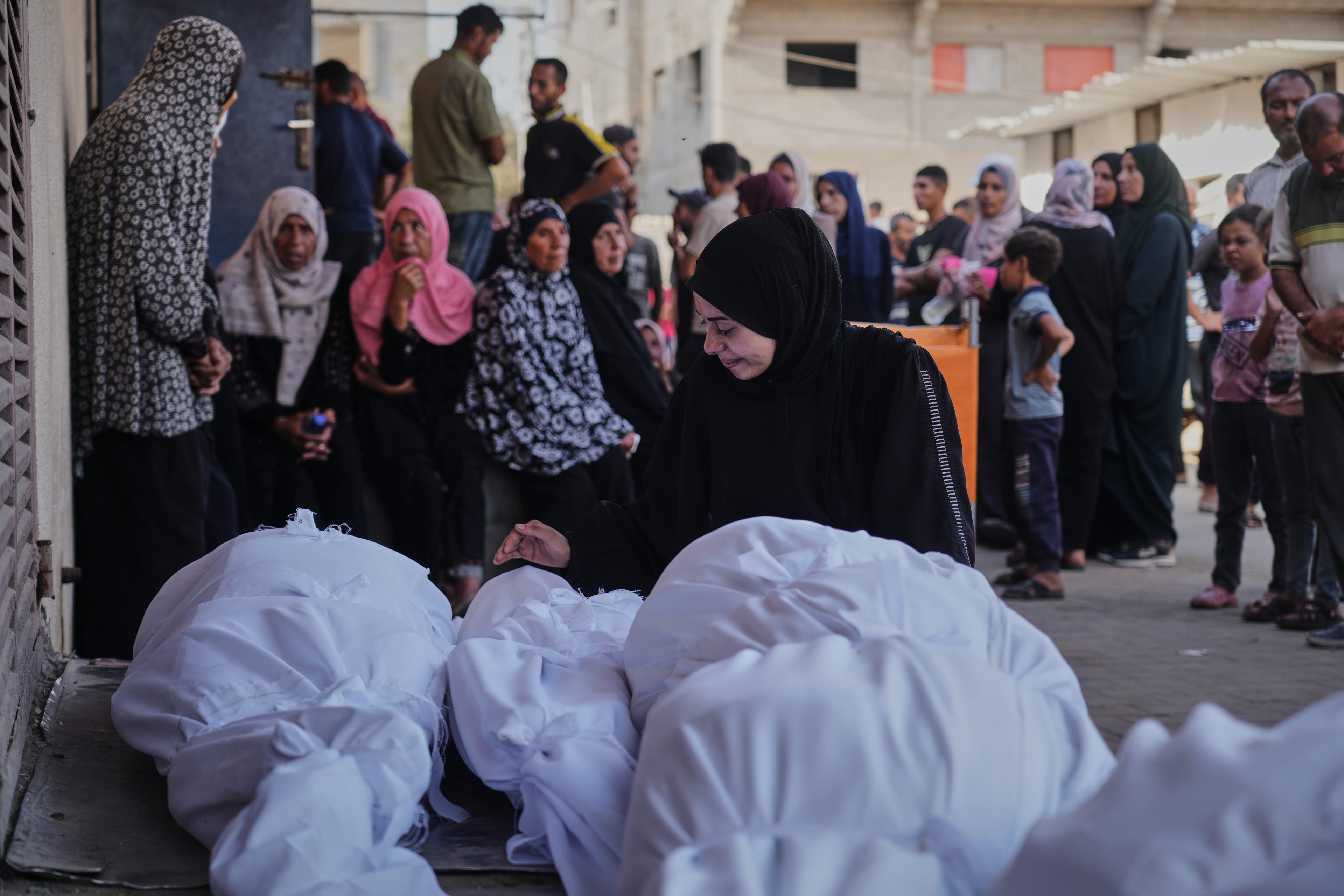 Israeli strike kills 11 Palestinians: Gaza civil defence
