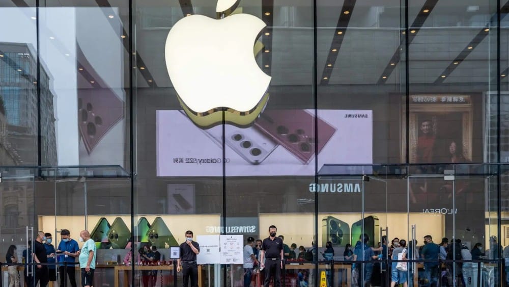 Apple announces $30B Broadcom deal for US-made chips
