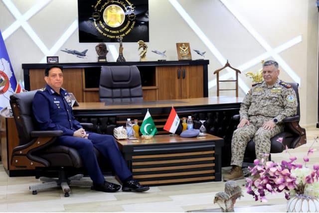 PAF air chief in Iraq