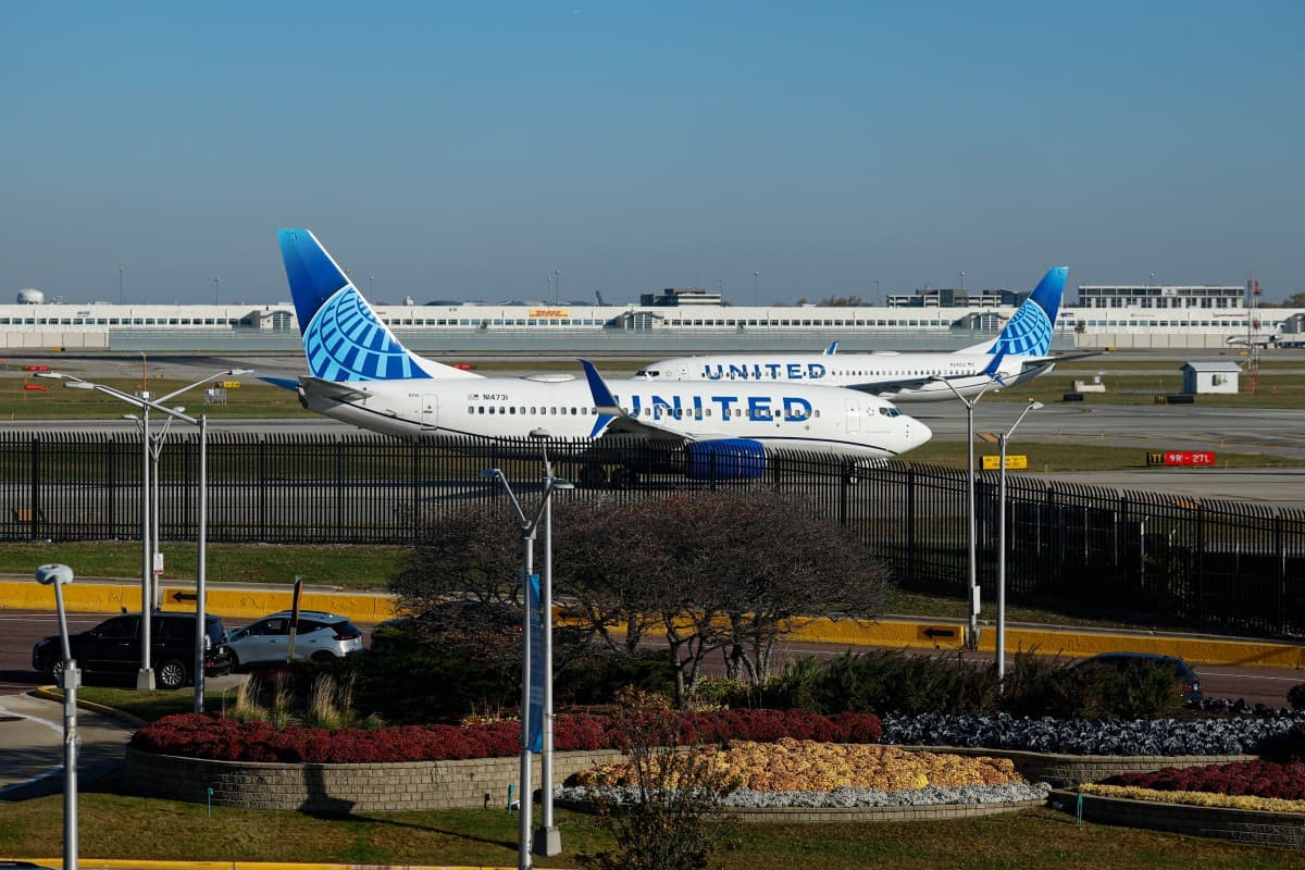 US air travel could 'slow to a trickle' as shutdown bites: transport secretary