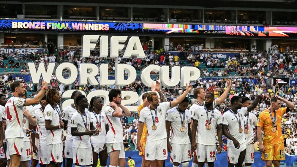 England beat France 6-4 in World Cup third-place playoff