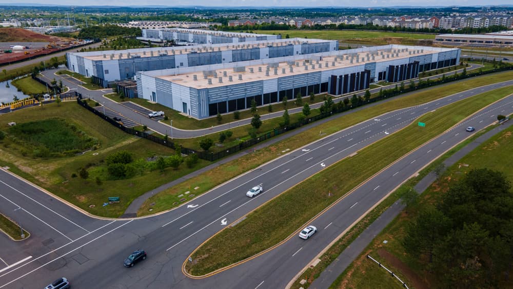 Amazon-Data-Center