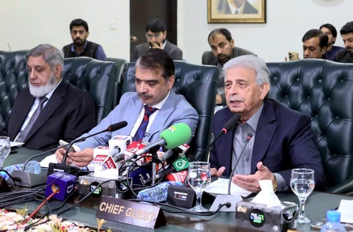 Pakistan committed to promoting exports, business-friendly environment: federal minister