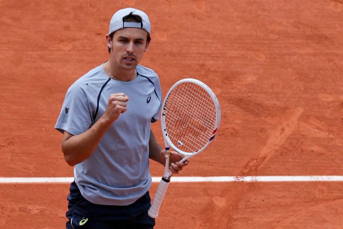 US Zachary Svajda reacts after a point as he plays against Italy's Flavio Cobolli during their men's singles match on day 9 of the French Open tennis tournament on Court Philippe-Chatrier at the Roland-Garros Complex in Paris on June 1, 2026. (AFP)