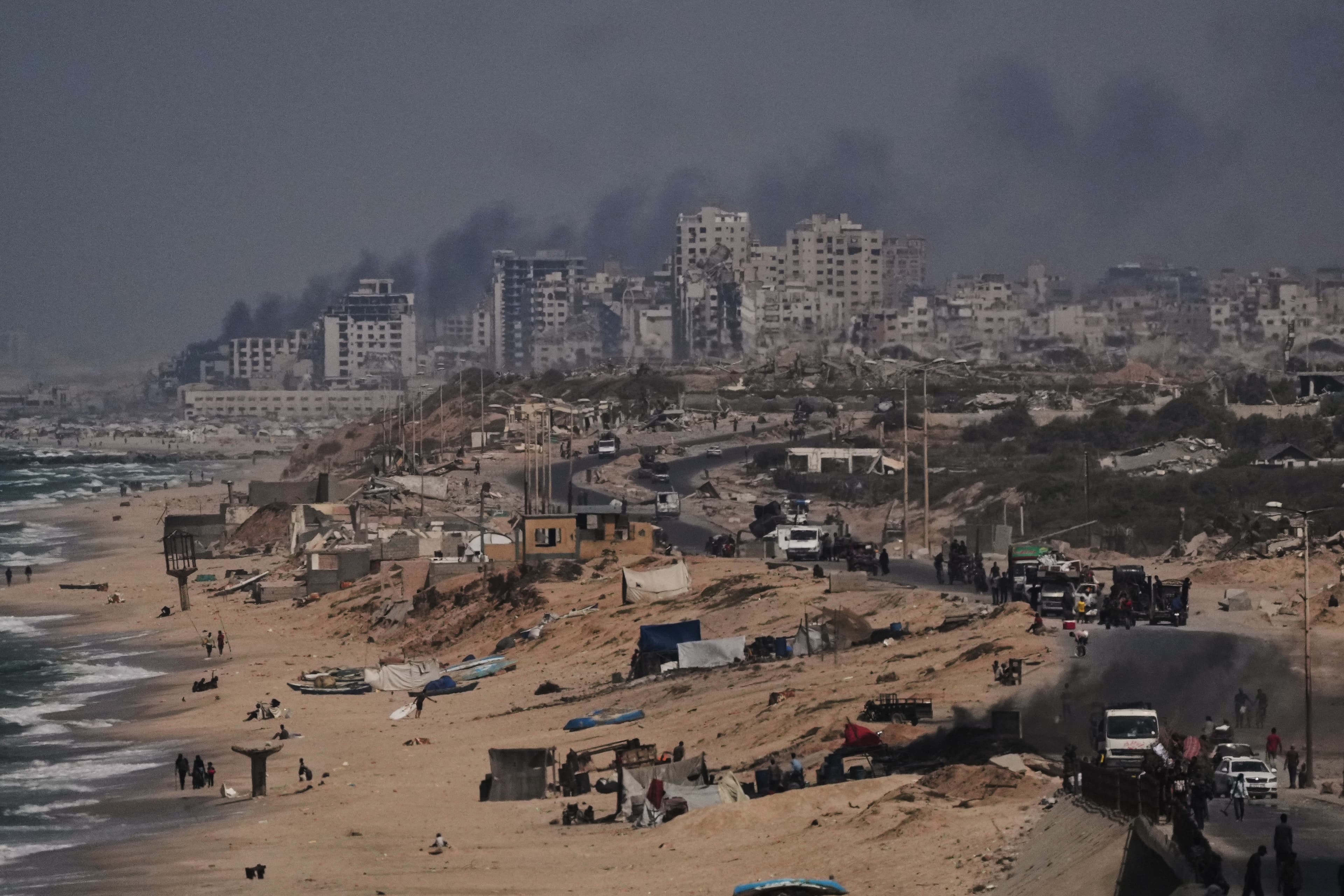Israeli forces kill at least 50 Palestinians: Gaza civil defense