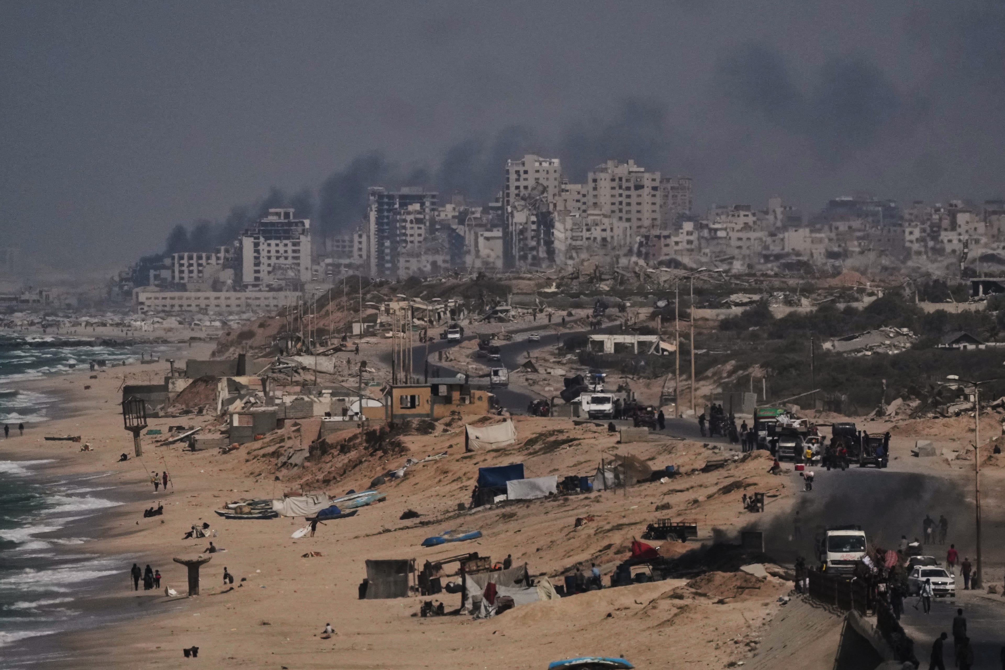 Israeli forces kill at least 50 Palestinians: Gaza civil defense