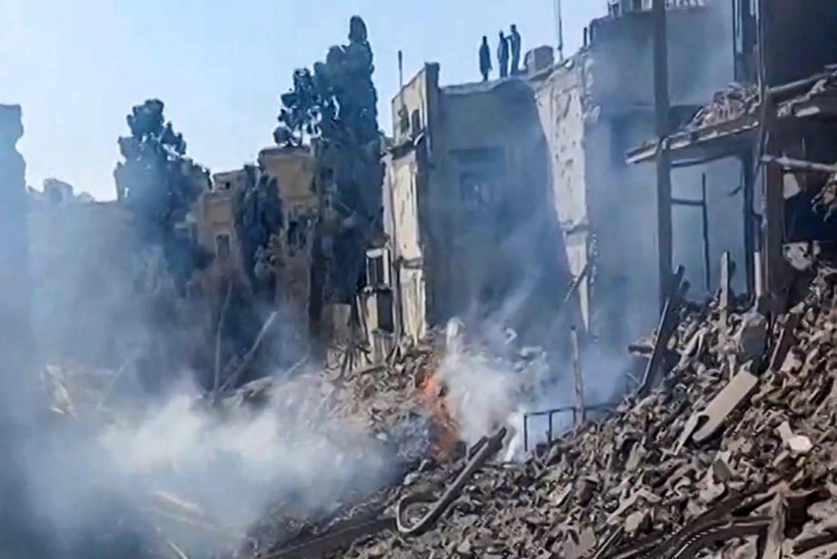 World warns against Mideast war as US, Israel strike Iran