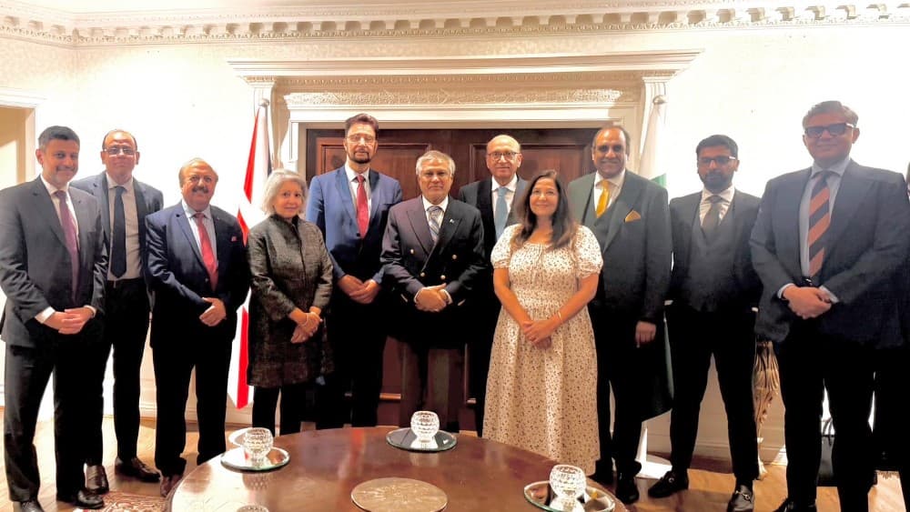 British lawmakers praise Pakistan’s Middle East mediation efforts during FM Dar meeting