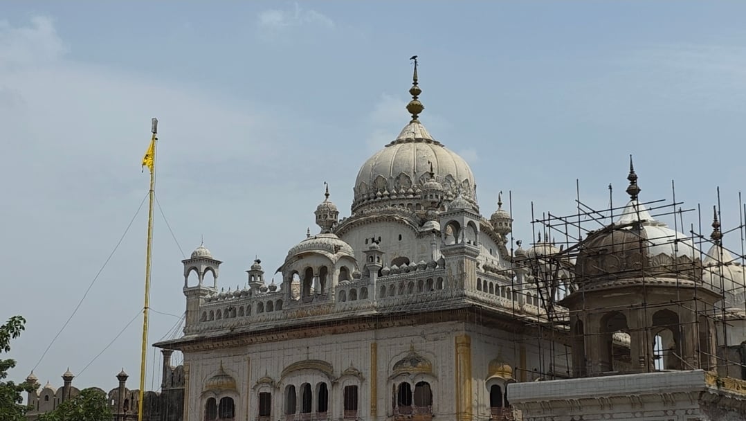 Ranjit Singh’s death anniversary or-Indian sikh want Indian side to reciprocate Pakistan’s love. (Photo: Shehbaz Bhatti)