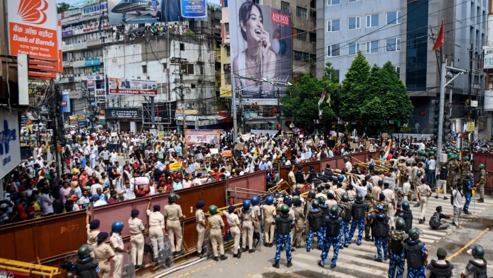 India police clash with protestors over jobs and exam transparency